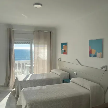 Apartamentos Guaquin Torremolinos Exterior photo